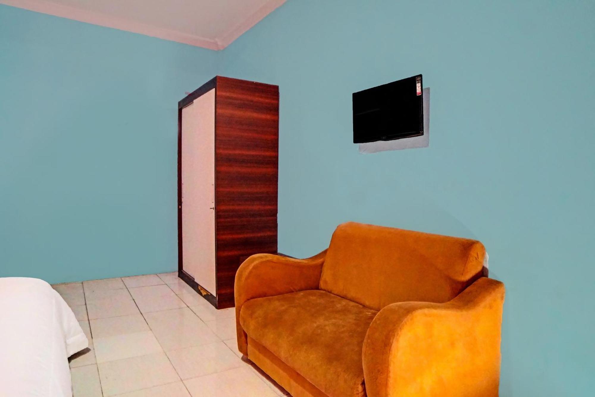 Oyo 91418 Kantil Homestay Syariah Sunggal Exterior photo