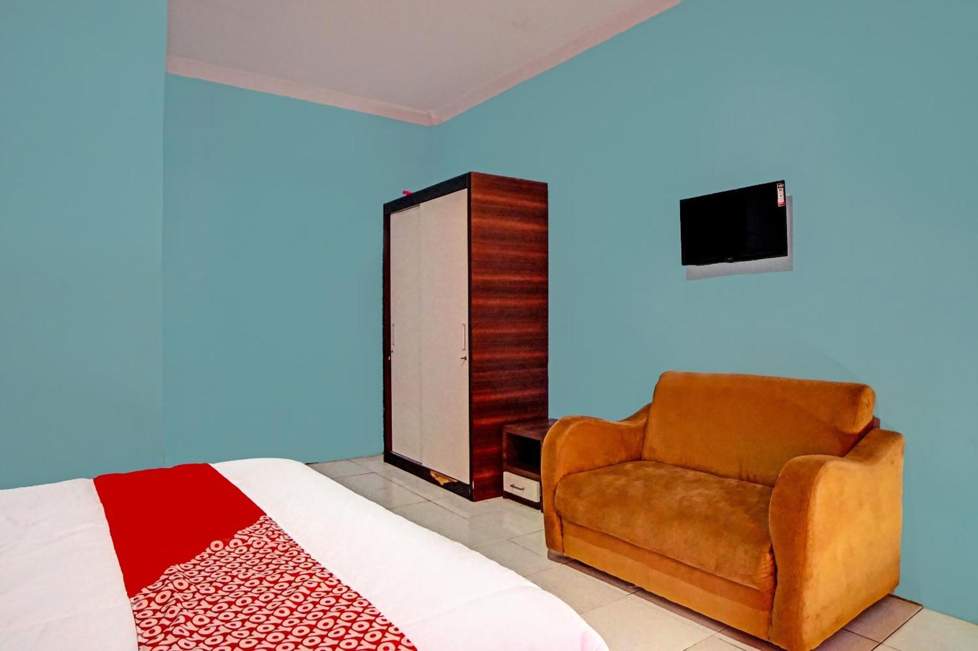 Oyo 91418 Kantil Homestay Syariah Sunggal Exterior photo
