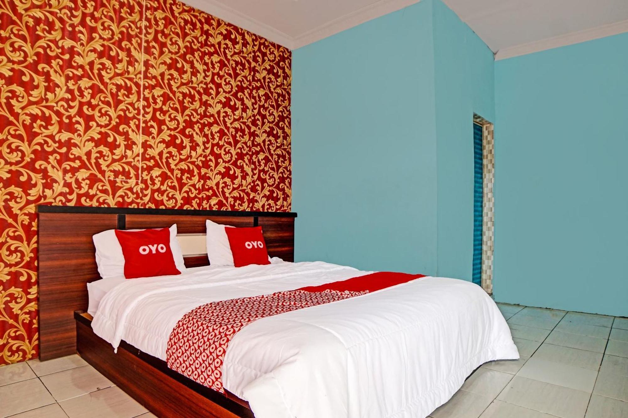 Oyo 91418 Kantil Homestay Syariah Sunggal Exterior photo